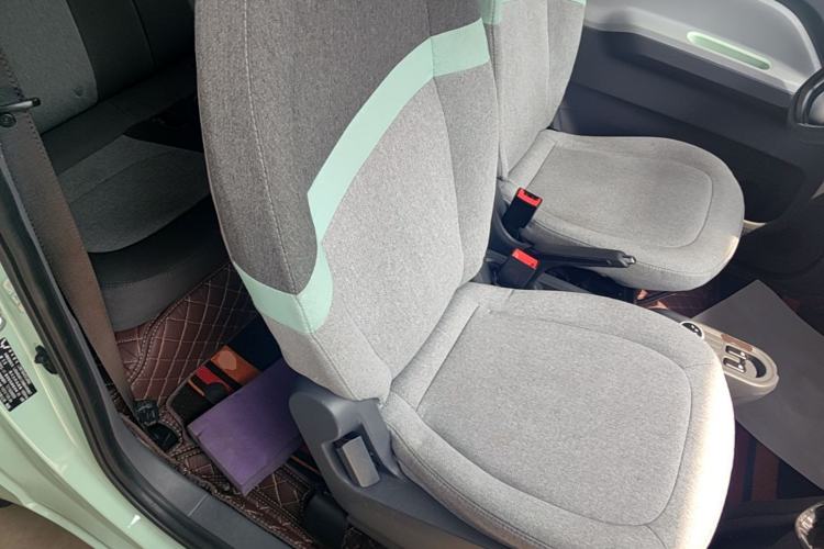 Used Wuling Hongguang MINIEV 2022 Macaron Premium Model – Lithium Iron Phosphate Right Front Seat