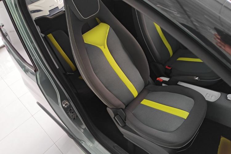 Used Wuling Hongguang MINIEV 2022 GAMEBOY 200km Play Edition with Lithium Iron Phosphate Right Front Seat