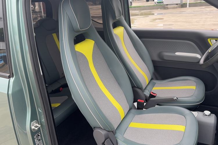 Used Wuling Hongguang MINIEV 2022 GAMEBOY 200km Gaming Edition with Lithium Iron Phosphate Right Front Seat
