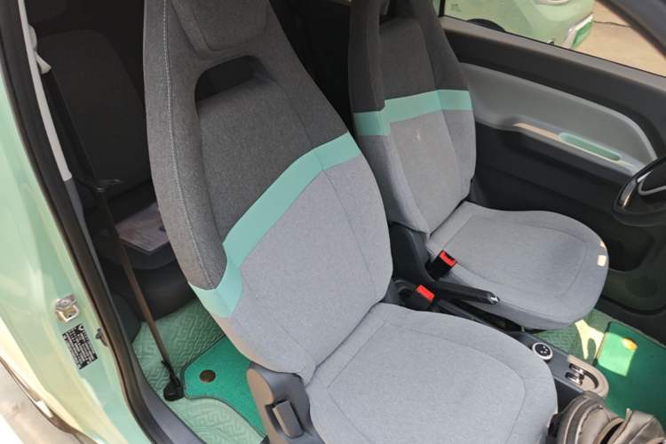 Used Wuling Hongguang MINIEV 2022 Macaron Premium Model – Lithium Iron Phosphate Right Front Seat