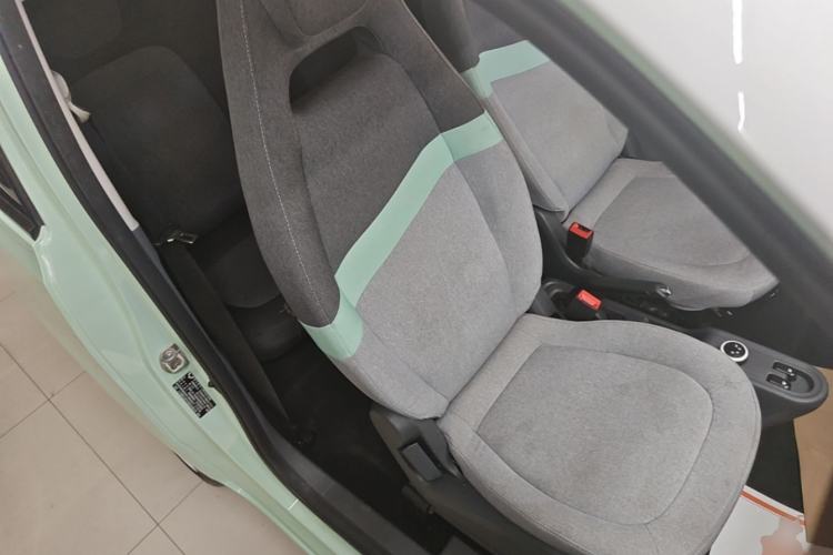 Used Wuling Hongguang MINIEV 2022 Macaron Premium Model – Lithium Iron Phosphate Right Front Seat