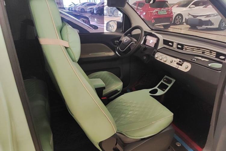 Used Wuling Hongguang MINIEV 2022 Macaron Premium Model – Lithium Iron Phosphate Right Front Seat