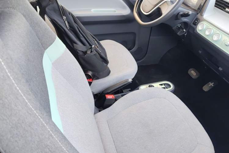 Used Wuling Hongguang MINIEV 2022 Macaron Premium Model – Lithium Iron Phosphate Right Front Seat