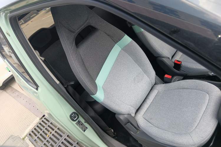 Used Wuling Hongguang MINIEV 2022 Macaron Premium Model – Lithium Iron Phosphate Right Front Seat