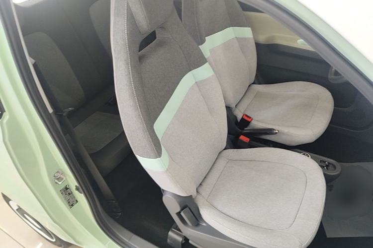 Used Wuling Hongguang MINIEV 2022 Macaron Premium Model – Lithium Iron Phosphate Right Front Seat