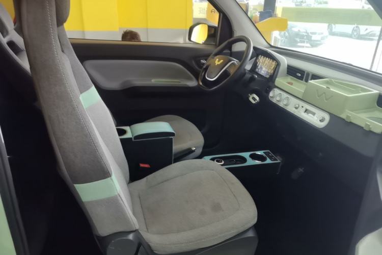 Used Wuling Hongguang MINIEV 2022 Macaron Premium Model – Lithium Iron Phosphate Right Front Seat