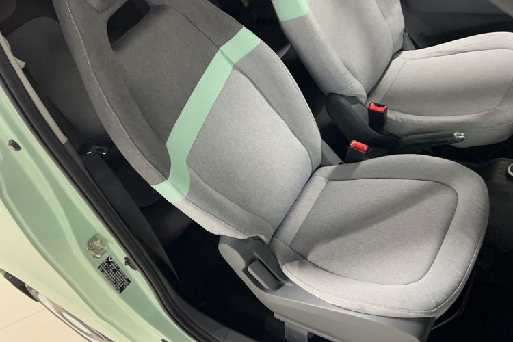 Used Wuling Hongguang MINIEV 2022 Macaron Premium Model – Lithium Iron Phosphate Right Front Seat
