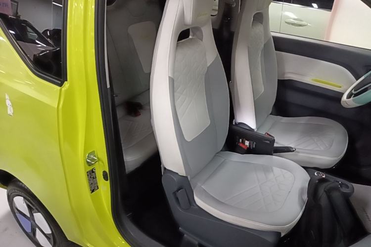 Used Wuling Hongguang MINIEV 2022 Macaron-Color Edition Lithium Iron Phosphate Right Front Seat