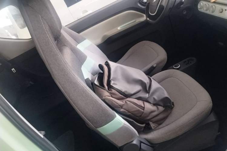 Used Wuling Hongguang MINIEV 2022 Macaron Fashion Model Lithium Iron Phosphate Right Front Seat