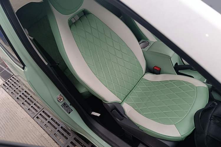Used Wuling Hongguang MINIEV 2022 Macaron Premium Model – Lithium Iron Phosphate Right Front Seat