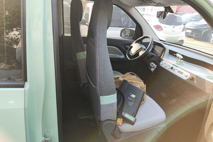 Used Wuling Hongguang MINIEV 2022 Macaron Premium Model – Lithium Iron Phosphate Right Front Seat