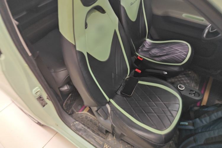 Used Wuling Hongguang MINIEV 2022 Macaron Premium Model – Lithium Iron Phosphate Right Front Seat