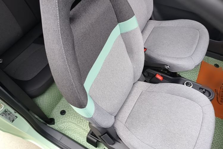 Used Wuling Hongguang MINIEV 2022 Macaron Premium Model – Lithium Iron Phosphate Right Front Seat