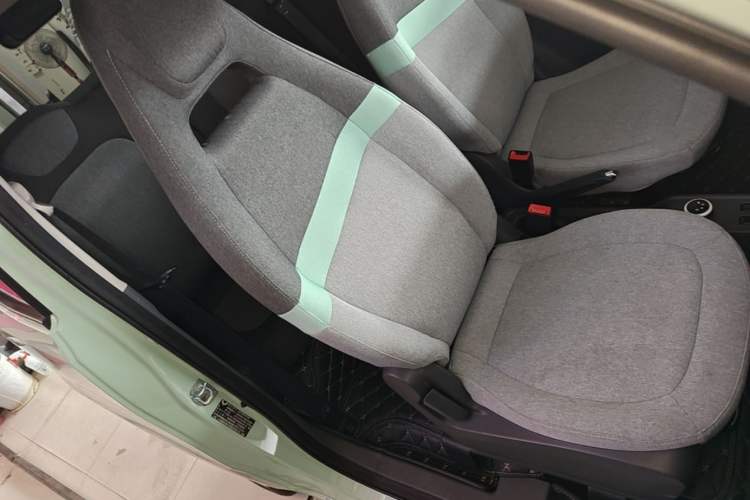 Used Wuling Hongguang MINIEV 2022 Macaron Premium Model – Lithium Iron Phosphate Right Front Seat