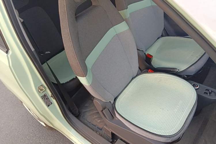 Used Wuling Hongguang MINIEV 2022 Macaron Premium Model – Lithium Iron Phosphate Right Front Seat