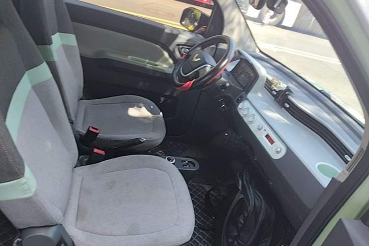 Used Wuling Hongguang MINIEV 2022 Macaron Premium Model – Lithium Iron Phosphate Right Front Seat