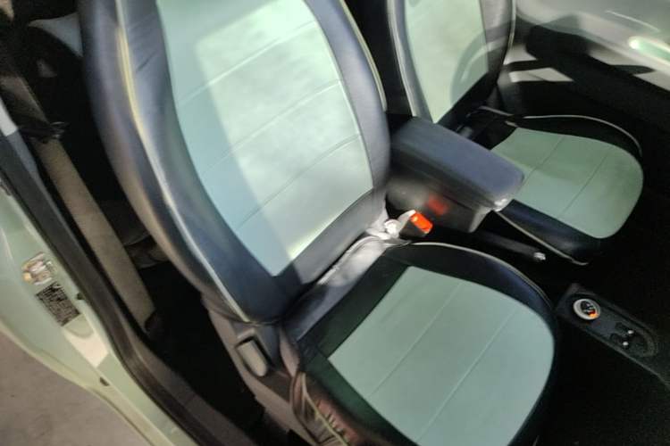 Used Wuling Hongguang MINIEV 2022 Enjoy Edition Lithium-Ion Battery Right Front Seat