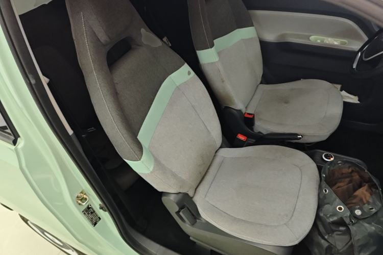 Used Wuling Hongguang MINIEV 2022 Macaron Premium Model – Lithium Iron Phosphate Right Front Seat