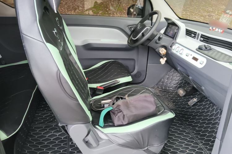 Used Wuling Hongguang MINIEV 2022 Macaron Premium Model – Lithium Iron Phosphate Right Front Seat