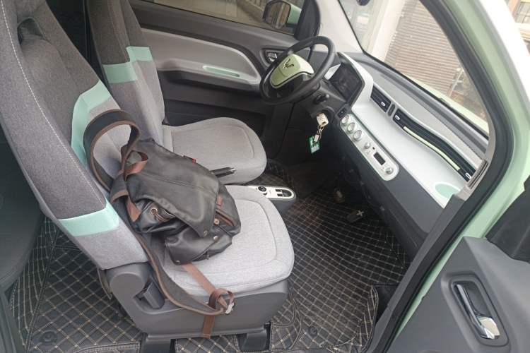 Used Wuling Hongguang MINIEV 2022 Macaron Premium Model – Lithium Iron Phosphate Right Front Seat