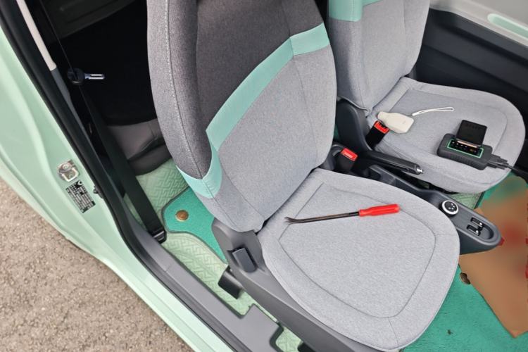 Used Wuling Hongguang MINIEV 2022 Macaron Premium Model – Lithium Iron Phosphate Right Front Seat