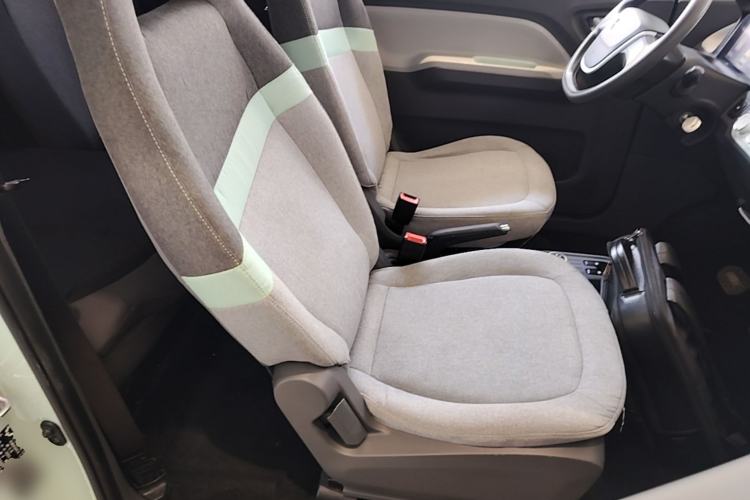 Used Wuling Hongguang MINIEV 2022 Macaron Premium Model – Lithium Iron Phosphate Right Front Seat
