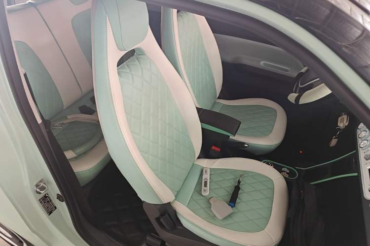 Used Wuling Hongguang MINIEV 2022 Macaron Premium Model – Lithium Iron Phosphate Right Front Seat