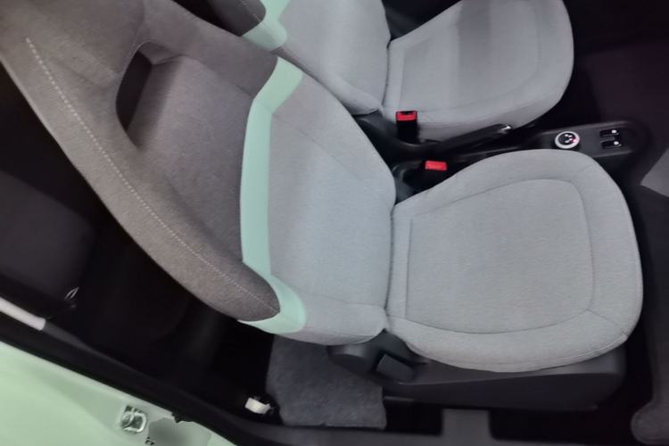 Used Wuling Hongguang MINIEV 2022 Macaron Premium Model – Lithium Iron Phosphate Right Front Seat