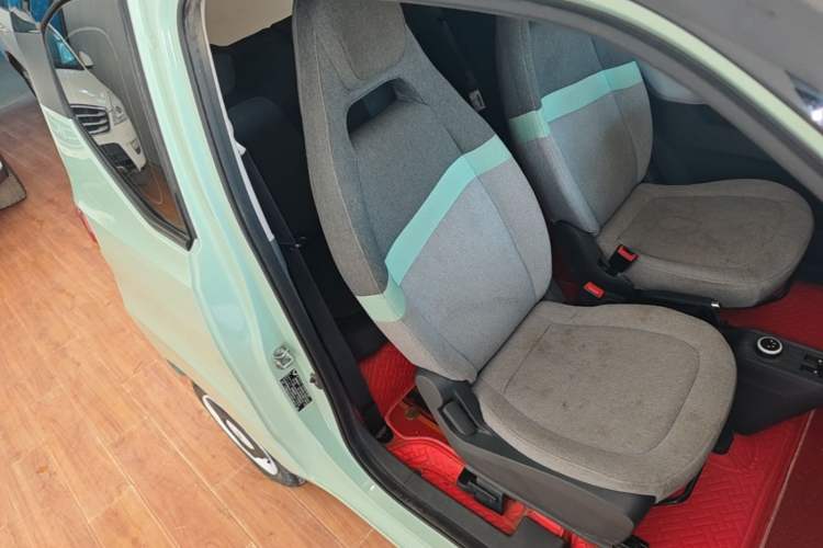 Used Wuling Hongguang MINIEV 2022 Macaron Premium Model – Lithium Iron Phosphate Right Front Seat