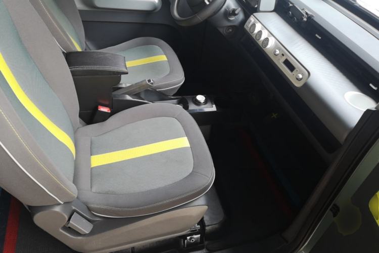 Used Wuling Hongguang MINIEV 2022 GAMEBOY 200km Play Edition with Lithium Iron Phosphate Right Front Seat