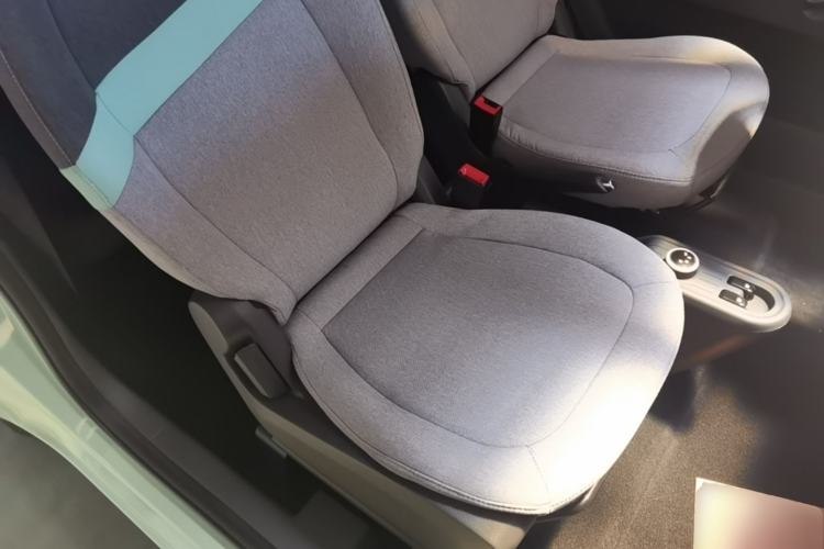 Used Wuling Hongguang MINIEV 2022 Macaron Premium Model – Lithium Iron Phosphate Right Front Seat