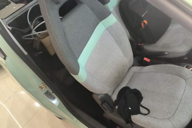 Used Wuling Hongguang MINIEV 2022 Macaron Premium Model – Lithium Iron Phosphate Right Front Seat