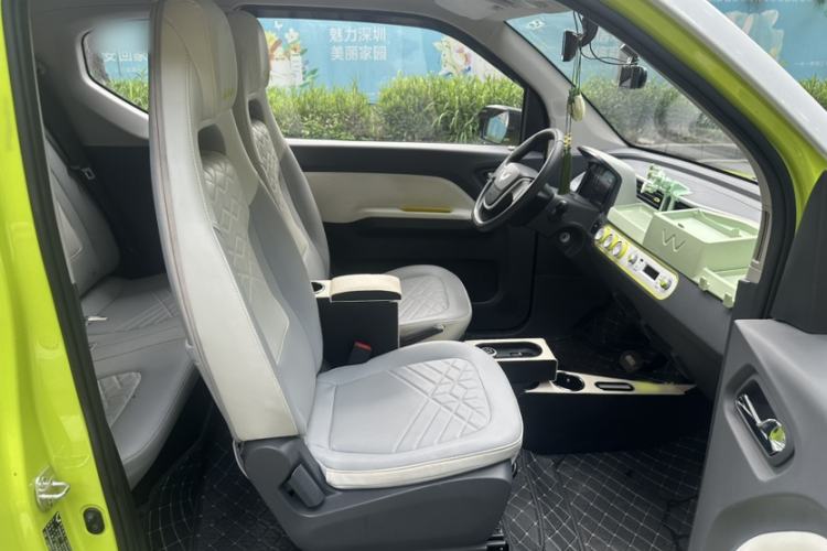 Used Wuling Hongguang MINIEV 2022 Macaron-Color Edition Lithium Iron Phosphate Right Front Seat