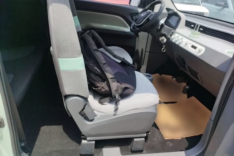Used Wuling Hongguang MINIEV 2022 Macaron Premium Model – Lithium Iron Phosphate Right Front Seat
