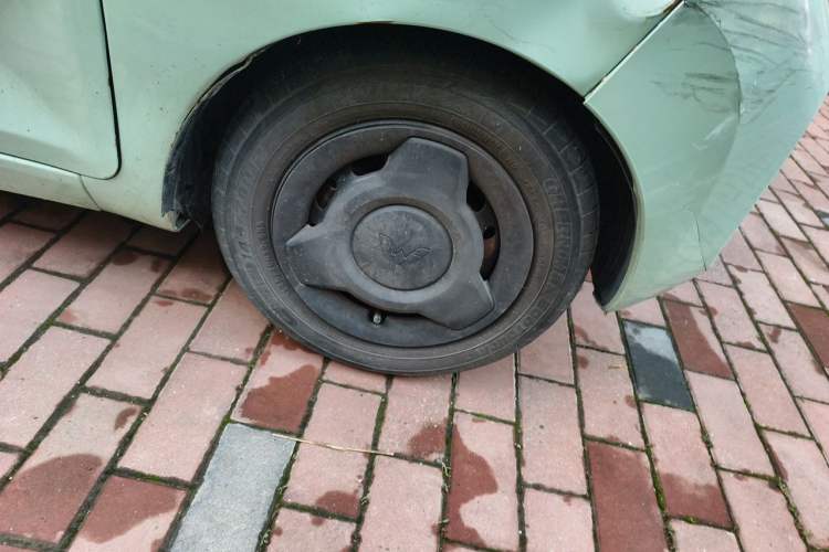 Used Wuling Hongguang MINIEV 2022 Macaron Premium Model – Lithium Iron Phosphate Right Front Wheel Hub