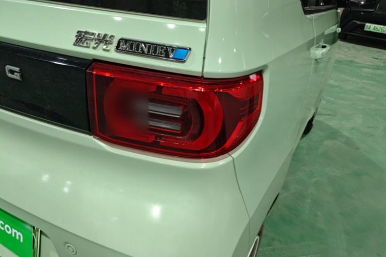 Used Wuling Hongguang MINIEV 2022 Macaron Premium Model – Lithium Iron Phosphate Right Rear Taillight