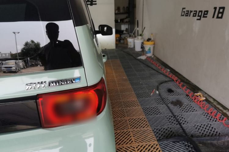 Used Wuling Hongguang MINIEV 2022 Macaron Premium Model – Lithium Iron Phosphate Right Rear Taillight