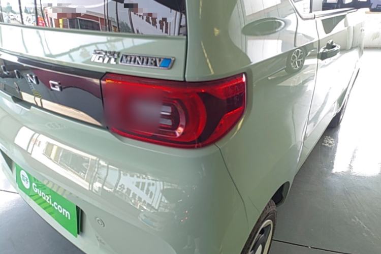 Used Wuling Hongguang MINIEV 2022 Macaron Premium Model – Lithium Iron Phosphate Right Rear Taillight