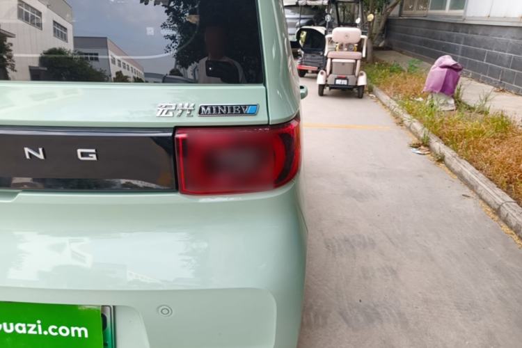 Used Wuling Hongguang MINIEV 2022 Macaron Premium Model – Lithium Iron Phosphate Right Rear Taillight