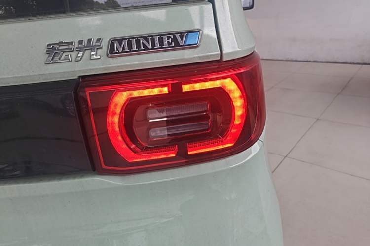 Used Wuling Hongguang MINIEV 2022 Enjoy Edition Lithium Iron Phosphate Right Rear Taillight