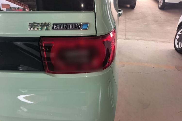 Used Wuling Hongguang MINIEV 2022 Macaron Fashion Model Lithium Iron Phosphate Right Rear Taillight