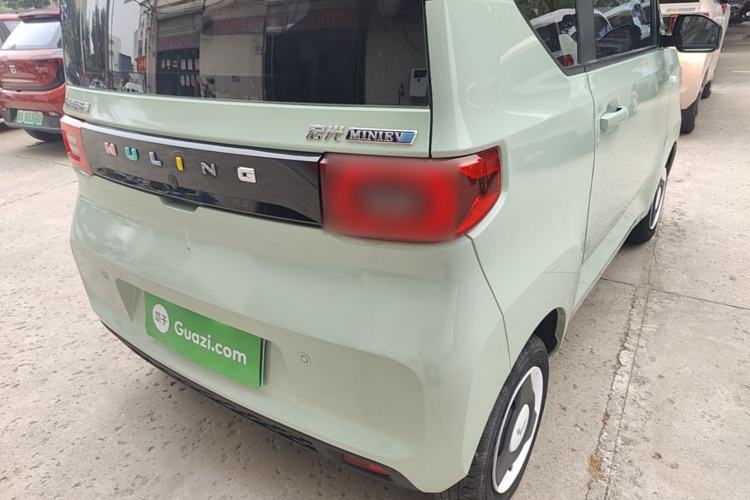 Used Wuling Hongguang MINIEV 2022 Macaron Premium Model – Lithium Iron Phosphate Right Rear Taillight