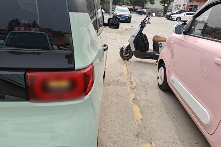 Used Wuling Hongguang MINIEV 2022 Macaron Premium Model – Lithium Iron Phosphate Right Rear Taillight