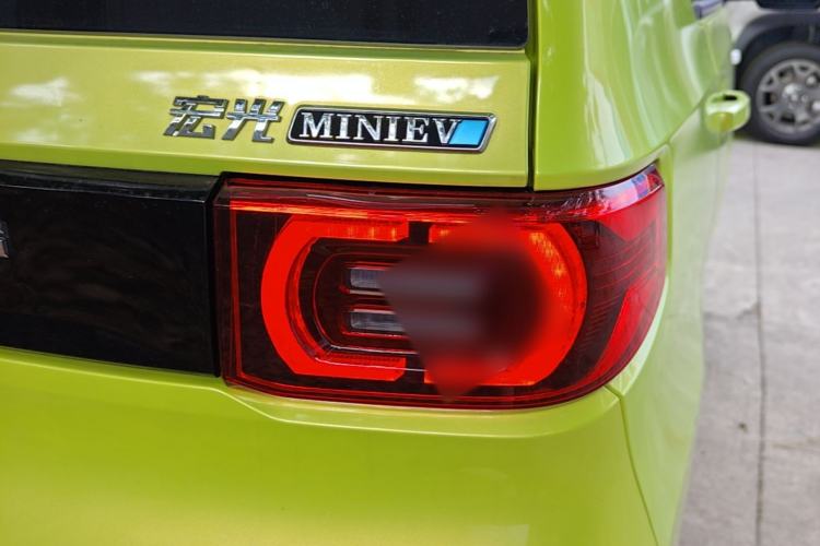 Used Wuling Hongguang MINIEV 2022 Macaron-Color Edition Lithium Iron Phosphate Right Rear Taillight