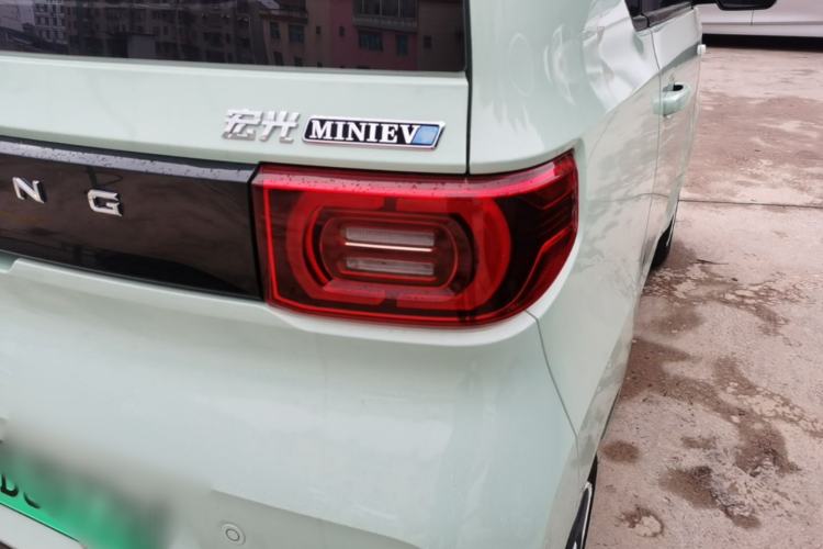 Used Wuling Hongguang MINIEV 2022 Macaron Fashion Model Lithium Iron Phosphate Right Rear Taillight