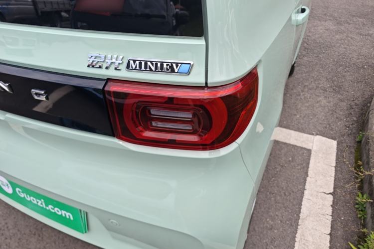 Used Wuling Hongguang MINIEV 2022 Macaron Premium Model – Lithium Iron Phosphate Right Rear Taillight