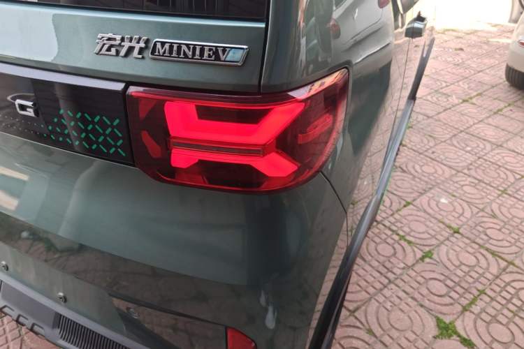 Used Wuling Hongguang MINIEV 2022 GAMEBOY 300km Enthusiast Model with Lithium Iron Phosphate Right Rear Taillight