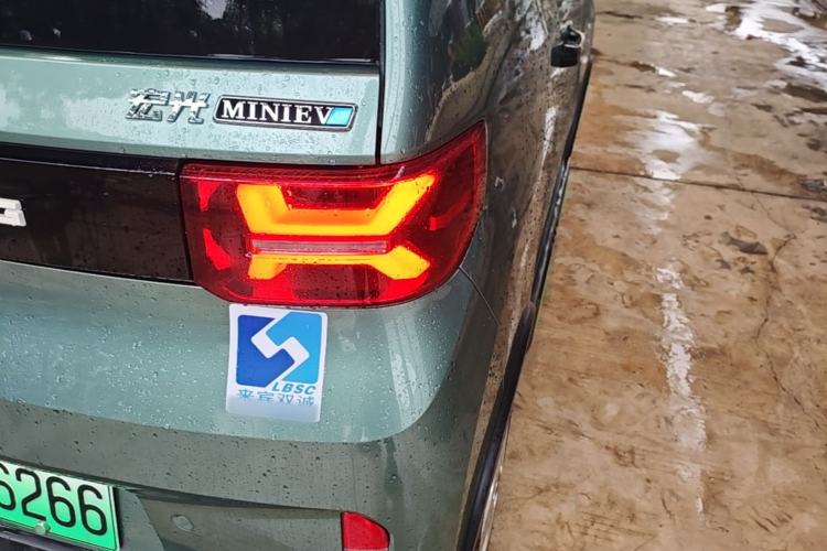 Used Wuling Hongguang MINIEV 2022 GAMEBOY 200km Gaming Edition with Lithium Iron Phosphate Right Rear Taillight
