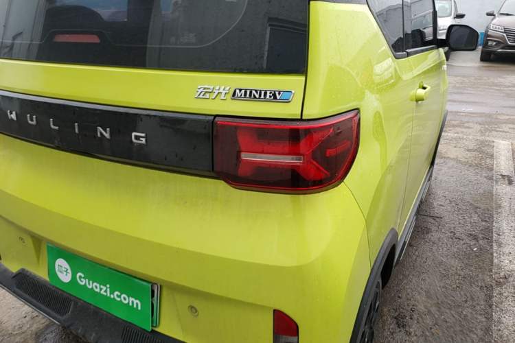 Used Wuling Hongguang MINIEV 2022 GAMEBOY 200km Gaming Edition with Lithium Iron Phosphate Right Rear Taillight