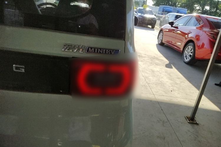 Used Wuling Hongguang MINIEV 2022 Enjoy Edition Lithium-Ion Battery Right Rear Taillight